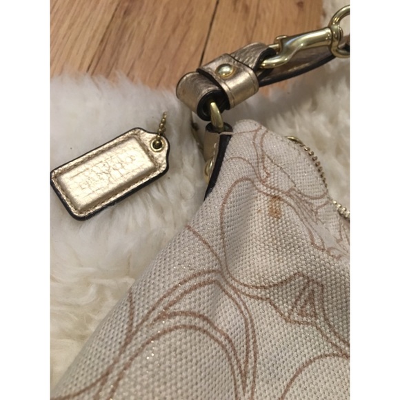 COACH “Signature C” hobo handbag - Picture 4 of 8